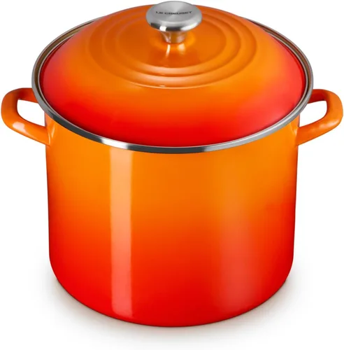 Vista 17 de Le Creuset - Olla tradicional esmaltada en acero, 12 cuartos de galón, Oliva con pomos de acero inoxidable