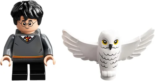 Vista 3 de LEGO Harry Potter y Hedwig Owl Delivery 30420 Polybag 27 Piezas