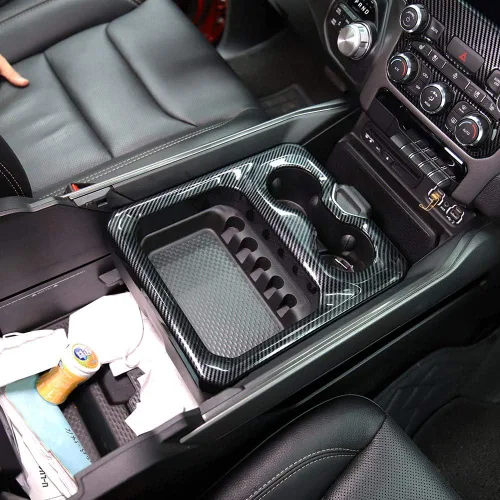 Vista 2 de Cubierta para reposabrazos delantero estilo fibra de carbono, accesorios para Dodge Ram 1500 2500 3500 2019-2026 (modelo A)