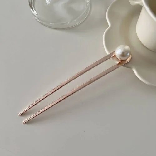 Vista 3 de Paquete de 2 palitos para el cabello para moños, pinzas para el cabello en forma de U, horquilla de perlas para mujer, accesorio para el cabello