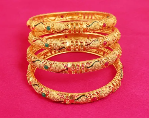 Vista 7 de Touchstone Pulsera de metal pelado con grabado a mano de Bollywood indio Jaipur Meenakari esmaltado exclusivo de joyería de diseñador en tono dorado