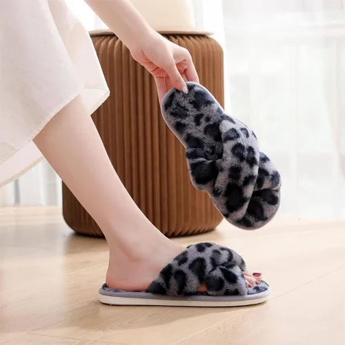 Vista 2 de Crazy Lady Women's Fuzzy Fluffy Furry Fur Slippers Flip Flop Open Toe Cozy House Memory Foam Sandals Slides Soft Flat Comfy Anti-Slip Spa Indoor