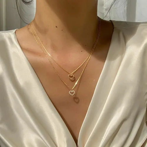 Vista 2 de Gold Layered Necklace for Women 14K Gold Plated Dainty Necklace Diamond Cross Heart Pearl Snake Pendant Necklace Herringbone Paperclip Chain Choker
