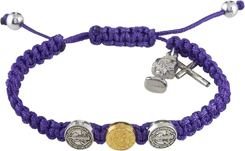 Vista 2 de Pulsera de medalla de San Benito, diseño de macramé morado, talla única