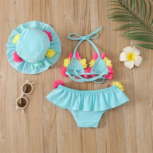 Vista 6 de Yccutest Traje de baño de flores para bebé, 3 piezas, parte superior triangular, parte inferior con volantes, sombrero para el sol, conjunto