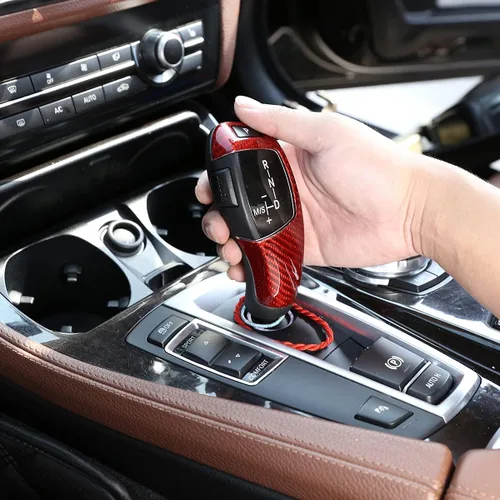Vista 4 de YIWANG 100% fibra de carbono real de la perilla de la palanca de cambios roja para BMW F20 F30 F31 F34 X5 F15 X6 F16 X3 F25 X4 F26 F10