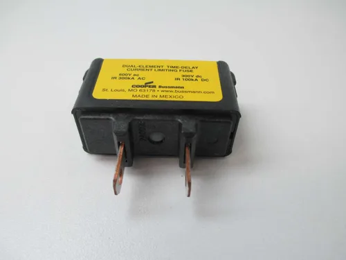 Vista 3 de Fusibles industriales y eléctricos 600V 15A tiempo de retardo de dedo seguro Ind
