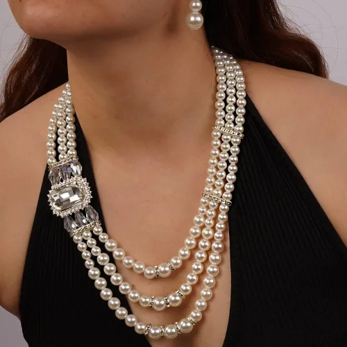 Vista 6 de Juego de collar y aretes de perlas de imitación blancas de 3 capas de los años 20 con cristal y diamantes de imitación, collar de perlas largas