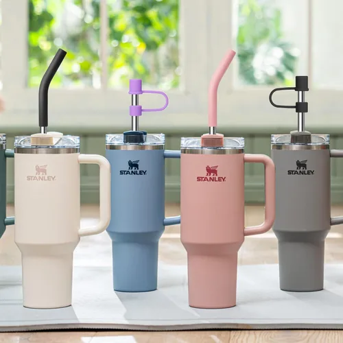 Vista 5 de Pajitas de metal con puntas de silicona para vaso Stanley de 30 onzas, popotes reutilizables de acero inoxidable con cubierta para popote para vaso