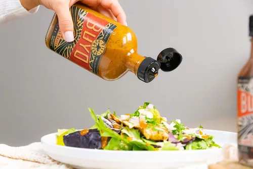 Vista 4 de Pili Hunters Buyo - Salsa picante de chile fermentado filipino (8.8 onzas) - Siling Labuyo salsa fermentada en barril de lotes pequeños, keto