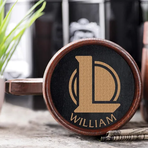 Vista 4 de Taza de cerveza. Taza de cerveza de madera personalizada. Regalos de padrinos de boda. Jarra de madera. Regalo para él. Regalo para jugador de jarra