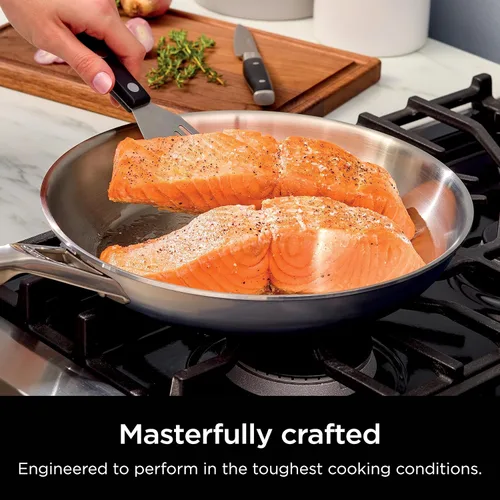 Vista 2 de Ninja EverClad - Sartén de acero inoxidable de grado comercial de 26 cm, sartén tricapa, apta para horno hasta 600°F, compatible con todas