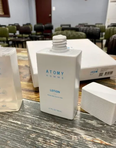 Vista 8 de ATOMY Set de 3 piezas para el cuidado de la piel Homme para hombre