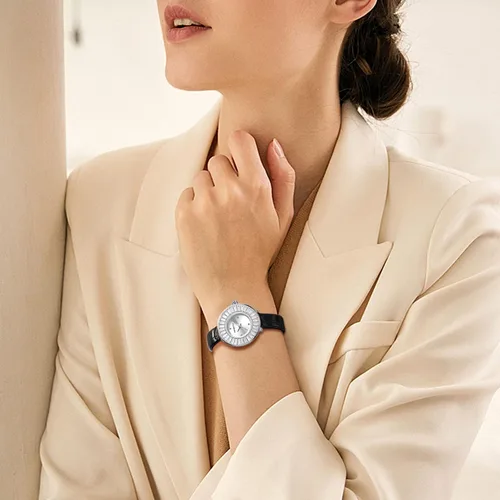 Vista 2 de Avaner Reloj de cara pequeña para mujer, reloj de cuero ultra delgado, reloj de pulsera de cuarzo analógico, reloj de vestir elegante para mujer
