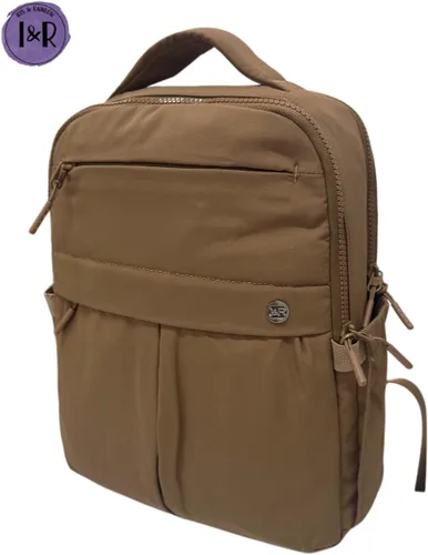 Vista 2 de I&R The Iris Mini Mochila (#9013) - Material ligero y duradero, Caramelo, Classic