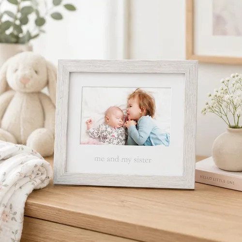 Vista 7 de Kate & Milo Rustic Me & My Sister - Marco para hermanos, regalo ideal para hermana pequeña o mayor, decoración de cuarto de bebé neutral para género