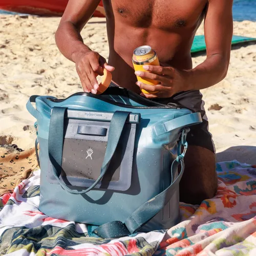 Vista 8 de Hydro Flask - Bolsa de enfriamiento suave Day Escape de 18 L - Bolsa de viaje reutilizable y aislada