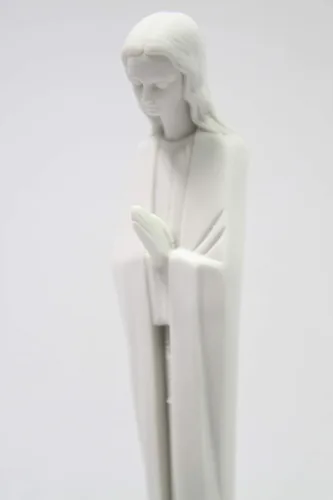 Vista 9 de Vittoria Collection Estatua italiana blanca de 10 pulgadas de alto, Virgen María, Nuestra Señora de Fátima, hecha en Italia