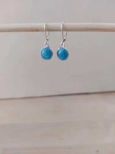 Vista 4 de Handmade Lightweight Silvertone 2 Tone Blue Resin Small Drop Earrings Beads by Bettina