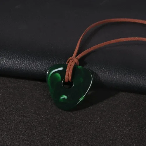 Vista 8 de FunBoat Coraline - Collares de piedra para ver llave, disfraz de coralina, joyería de Halloween, cosplay, regalo de Navidad para niños, niñas