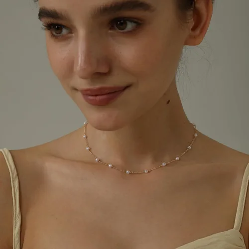 Vista 5 de Collares de perlas para mujer, gargantilla de perlas chapadas en oro de 14 quilates, collar de perlas de oro delicado, gargantilla de oro simple