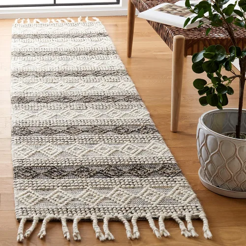 Vista 2 de SAFAVIEH Natura Collection - Alfombra de pasillo, 2 pies 3 pulgadas x 9 pies, marfil y negro, hecha a mano de lana rústica marroquí bohemia, ideal