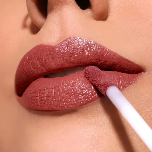 Vista 2 de Lip Divine Liquid Lipstick (011, A La Mode)