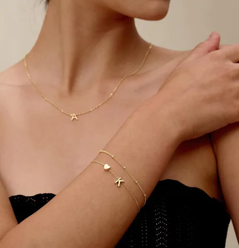 Vista 2 de DEARMAY Delicadas pulseras de oro con inicial de corazón para mujer, a la moda, de oro real de 14 quilates, pulsera con dije de letra, joyería linda