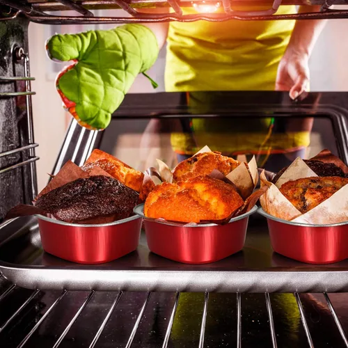 Vista 3 de Patelai 100 juegos de moldes para pasteles en forma de corazón con tapas, 3.4 fl oz/3.4 onzas, moldes de aluminio para magdalenas, desechables, mini