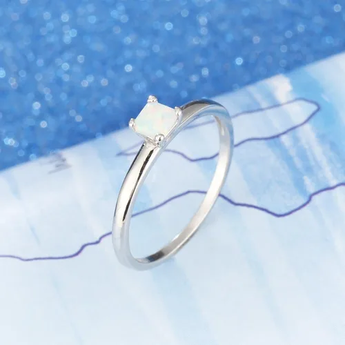 Vista 5 de SILBERTALE Anillo de plata de ley 925 con piedra natal pequeña, talla princesa, solitario, anillo de compromiso para mujer, anillo de boda apilable