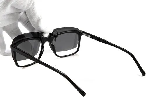 Vista 3 de Lentes de sol polarizados con clip para mujeres y hombres, clips en tus lentes graduados o de lectura, ligeros, sin marco, adecuados para conducir