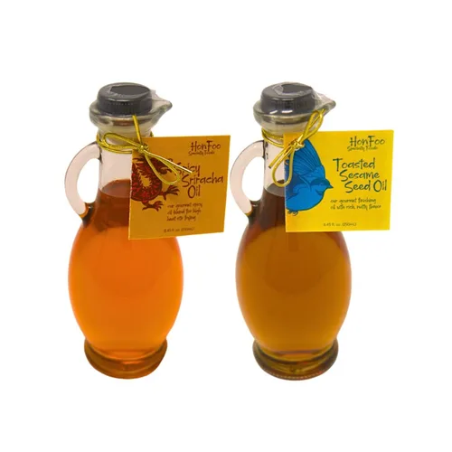 Vista 7 de HonFoo - Aceite de sriracha picante, botella decorativa de vidrio de 8.45 onzas líquidas, brillante y fragante