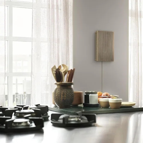 Vista 6 de Bang & Olufsen Beosound Level - Altavoz portátil multihabitación con Wi-Fi, tono dorado/roble claro