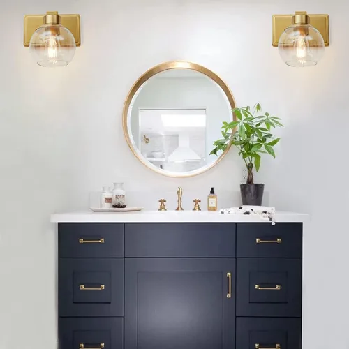 Vista 7 de Juego de 2 apliques de baño de latón cepillado, juego de dos apliques de pared dorados, lámpara de tocador de baño con pantalla de vidrio