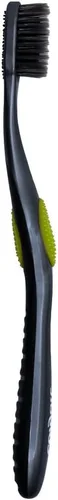 Vista 2 de Colgate Cepillo de dientes con infusión de carbón 360, cerdas de punta de hilo dental, suave (los colores varían), 1 unidad