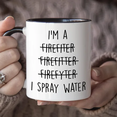 Vista 3 de YouNique Designs Taza de bombero, 11 onzas, regalos de bombero para hombres y mujeres, divertida taza de bombero, regalo de broma de graduación