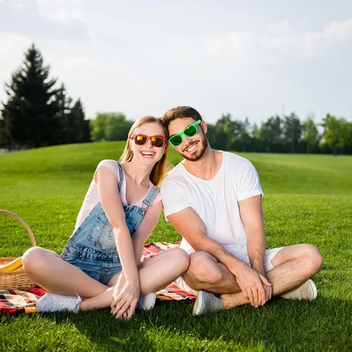 Vista 57 de Suministros para regalos de fiesta de colores neón Paquete de 8 gafas de sol unisex