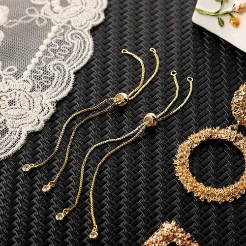 Vista 4 de Junkin 30 pulseras deslizantes de 8.7 pulgadas, pulsera ajustable con extremos de diamantes de imitación, cadenas extensoras para hacer joyas