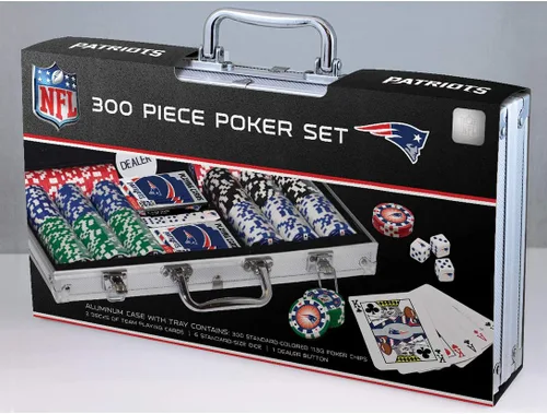 Vista 6 de MasterPieces Día del Juego - NFL Buffalo Bills - Juego de fichas de póquer de 300 piezas, estilo casino