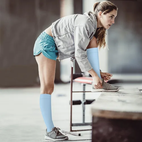 Vista 2 de COOLOVER Calcetines de compresión para mujeres y hombres (4 pares) - El mejor apoyo para correr, atletismo, enfermería, viajes, embarazo