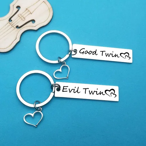 Vista 4 de Xiahuyu Regalos para gemelos, gemelos, gemelos, niñas, niños, regalo de Good Twin Evil Twin Twin, juego de llaveros a juego, regalo de joyería