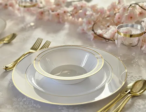 Vista 4 de Platos de plástico desechables Occasions para fiestas de boda (120 unidades), Blanco / Borde dorado
