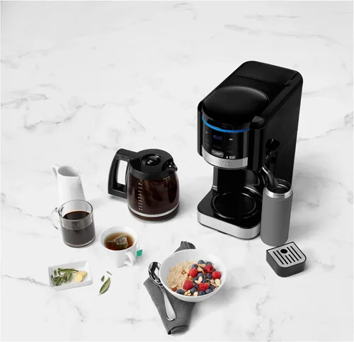 Vista 4 de Cuisinart - Cafetera programable de 12 tazas CHW-16 y sistema de agua caliente, color negro nuevo