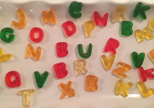 Vista 8 de HARIBO Caramelos de goma, letras del alfabeto, bolsa de 5 onzas (paquete de 12)