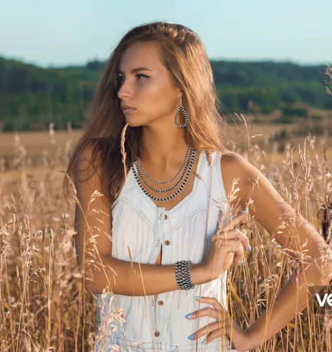 Vista 6 de MOZAKA Juego de joyas occidentales para mujer, incluye collar de perlas navajo, estilo vaquera, estilo occidental, aretes y pulseras de perlas