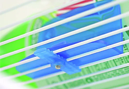 Vista 2 de Camco Soporte para refrigerador RV – Mantiene alimentos y bebidas en su lugar durante el viaje, evita derrames desordenados, perfecto