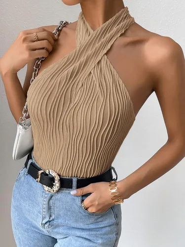 Vista 4 de Milumia Tops estilo halter sin mangas con textura cruzada y abertura cruzada para mujer