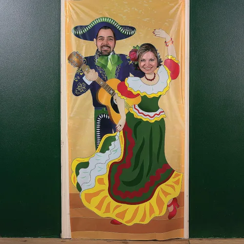 Vista 3 de Pancarta de puerta para foto de pareja Fiesta Fun Express