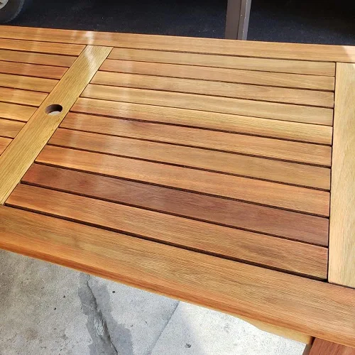 Vista 11 de TotalBoat Aceite de teca - Sellador de madera marina prémium protege y conserva la teca en barcos y muebles de exterior (1 cuarto de galón)