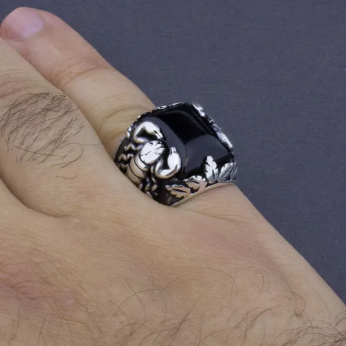 Vista 6 de Anillo elegante de ónix de plata de ley 925 con diseño de escorpión para hombre